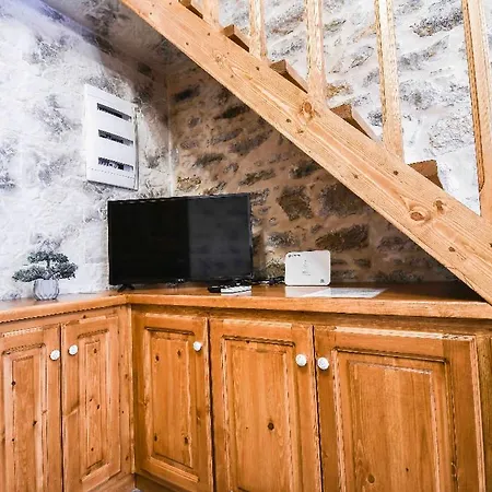 Stone Living *